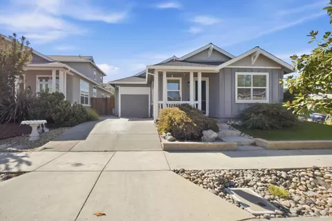 2325 Dancing Penny Way, Santa Rosa, CA 95403