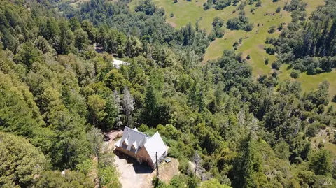 37600 N Hwy 101, Laytonville, CA 95454