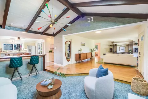 109 Vendola Dr, San Rafael, CA 94903