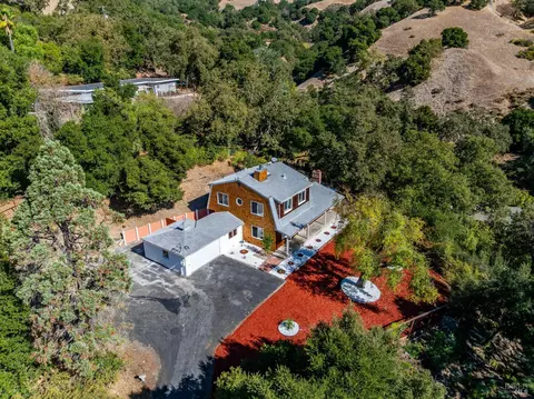 View/Area - 3384 Deer Hill Rd, Lafayette, CA 94549 photo 3 of 9