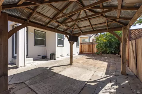 Exterior - 8119 Luisa Way, Windsor, CA 95492 photo 5 of 5