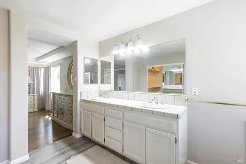 Bath - 8119 Luisa Way, Windsor, CA 95492 photo 1 of 1