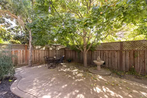 Exterior - 9119 Saint James Pl, Windsor, CA 95492 photo 7 of 14