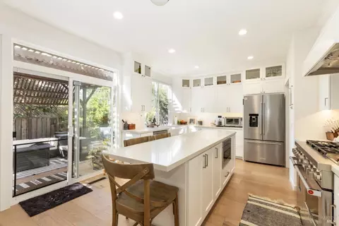 Kitchen - 9119 Saint James Pl, Windsor, CA 95492 photo 3 of 5