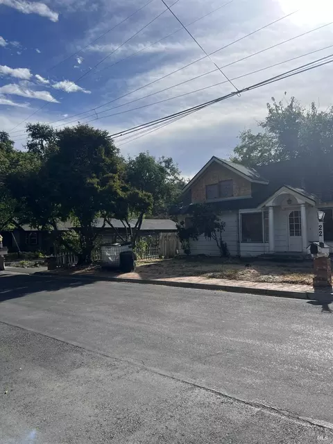 22 Barber Ln, Martinez, CA 94553 photo 2