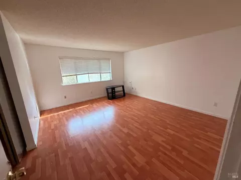 Living - 1132 Capistrano Ct, Fairfield, CA 94534 photo 1 of 1