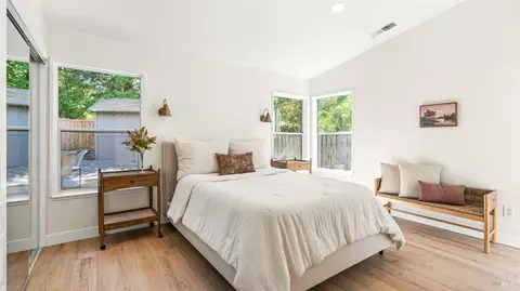 Bedroom - 9514 Lazy Creek Dr, Windsor, CA 95492 photo 1 of 3