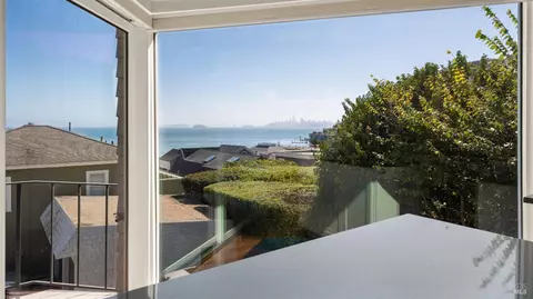 View/Area - 317 Richardson St, Sausalito, CA 94965 photo 3 of 7