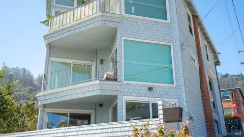 Exterior - 317 Richardson St, Sausalito, CA 94965 photo 2 of 4