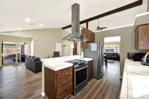 Kitchen - 2798 Toland Dr, Fairfield, CA 94534 photo 2 of 6