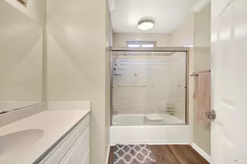 Bath - 2798 Toland Dr, Fairfield, CA 94534 photo 6 of 6