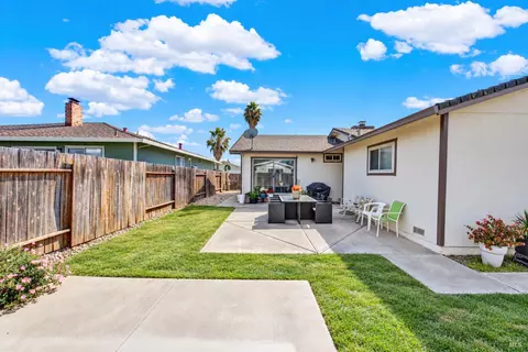 Exterior - 2798 Toland Dr, Fairfield, CA 94534 photo 3 of 13