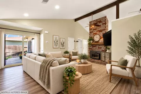 Living - 2798 Toland Dr, Fairfield, CA 94534 photo 4 of 5