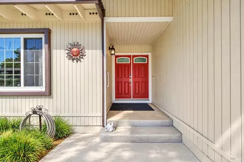 Entry Way - 2798 Toland Dr, Fairfield, CA 94534 photo 1 of 1
