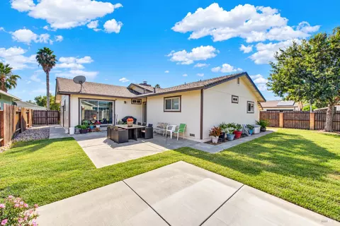 Exterior - 2798 Toland Dr, Fairfield, CA 94534 photo 7 of 13