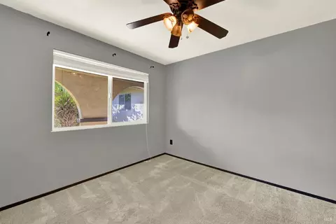 Bedroom - 114 Shelley Dr, Vallejo, CA 94591 photo 3 of 4