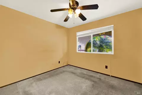 Bedroom - 114 Shelley Dr, Vallejo, CA 94591 photo 2 of 4
