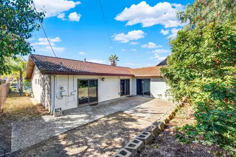 Exterior - 114 Shelley Dr, Vallejo, CA 94591 photo 9 of 14