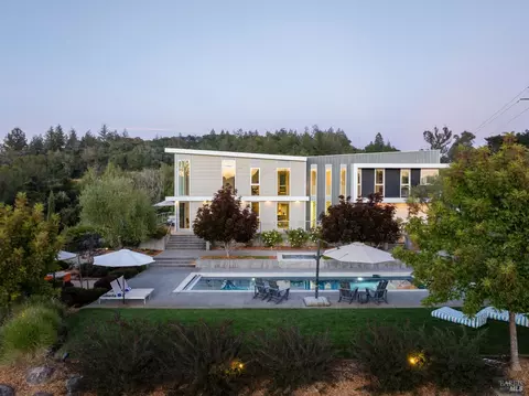 9215 Carols View Ln, Forestville, CA 95436