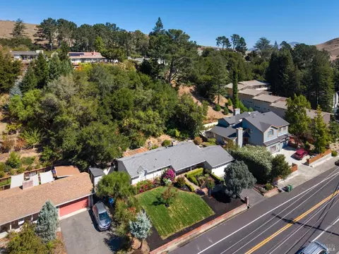 View/Area - 323 Rheem Blvd, Moraga, CA 94556 photo 2 of 10
