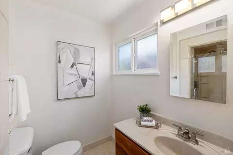 Bath - 323 Rheem Blvd, Moraga, CA 94556 photo 2 of 3
