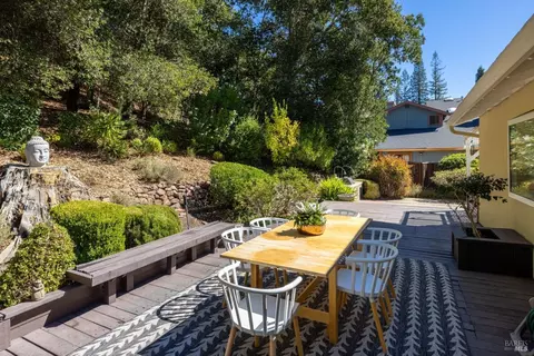 Exterior - 323 Rheem Blvd, Moraga, CA 94556 photo 13 of 34