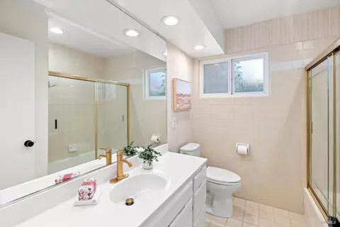 Bath - 323 Rheem Blvd, Moraga, CA 94556 photo 1 of 3
