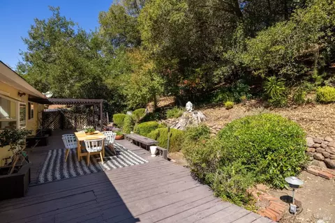 Exterior - 323 Rheem Blvd, Moraga, CA 94556 photo 14 of 34