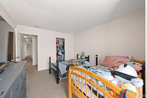 Bedroom - 526 Regency Cir, Vacaville, CA 95687 photo 2 of 9