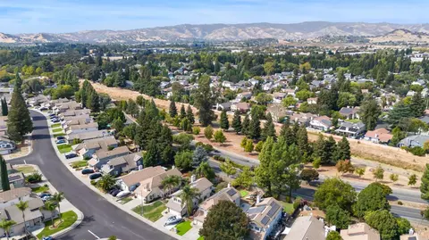 View/Area - 526 Regency Cir, Vacaville, CA 95687 photo 1 of 12