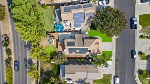 View/Area - 526 Regency Cir, Vacaville, CA 95687 photo 4 of 12