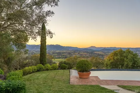 Exterior - 600 Stonecrest Dr, Napa, CA 94558 photo 3 of 13
