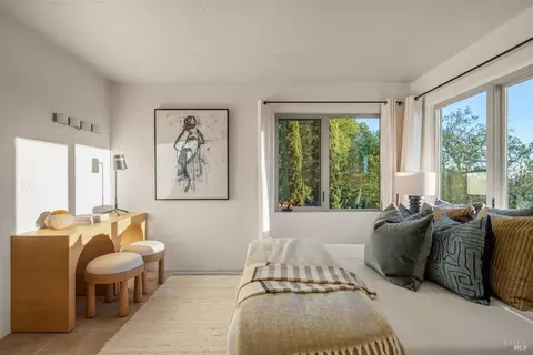 Bedroom - 600 Stonecrest Dr, Napa, CA 94558 photo 7 of 8