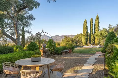 Exterior - 600 Stonecrest Dr, Napa, CA 94558 photo 7 of 13