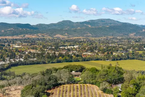 View/Area - 600 Stonecrest Dr, Napa, CA 94558 photo 3 of 6