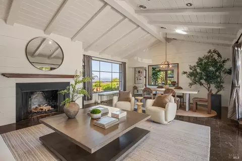 Living - 600 Stonecrest Dr, Napa, CA 94558 photo 3 of 5
