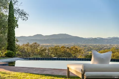 Exterior - 600 Stonecrest Dr, Napa, CA 94558 photo 9 of 13