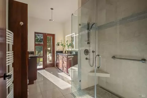 Bath - 600 Stonecrest Dr, Napa, CA 94558 photo 2 of 4