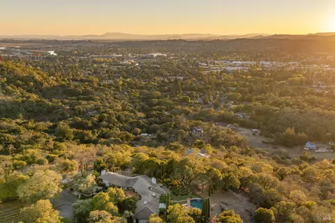 View/Area - 600 Stonecrest Dr, Napa, CA 94558 photo 5 of 6