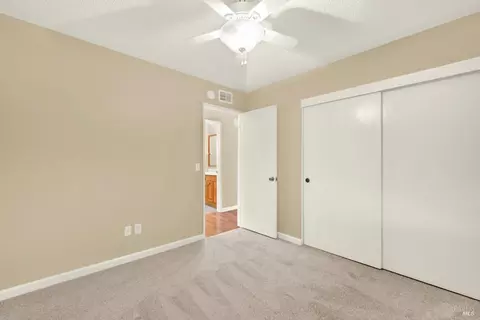 Bedroom - 620 Carson Ct, Vacaville, CA 95687 photo 5 of 9