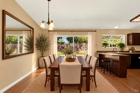 Dining - 620 Carson Ct, Vacaville, CA 95687 photo 1 of 1