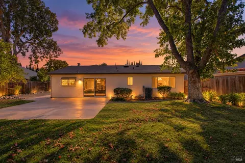 Exterior - 620 Carson Ct, Vacaville, CA 95687 photo 13 of 13