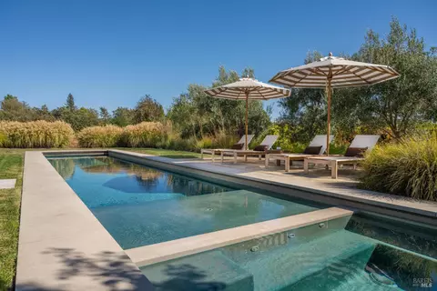 Exterior - 855 Grapestone Ln, Sonoma, CA 95476 photo 5 of 8