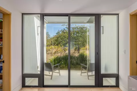 Entry Way - 855 Grapestone Ln, Sonoma, CA 95476 photo 1 of 2