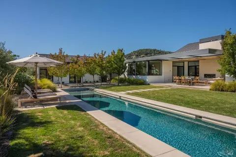 Exterior - 855 Grapestone Ln, Sonoma, CA 95476 photo 6 of 8