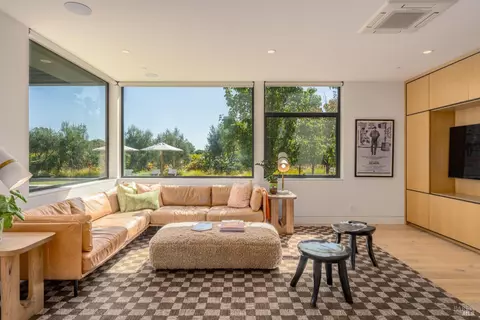 Living - 855 Grapestone Ln, Sonoma, CA 95476 photo 3 of 3