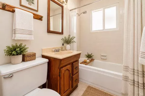 686 Dean St, Hayward, CA 94541 photo 5