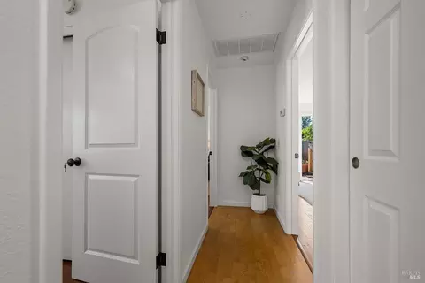 Entry Way - 1015 Manor Dr, Sonoma, CA 95476 photo 2 of 2