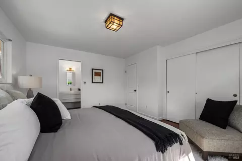 Bedroom - 1015 Manor Dr, Sonoma, CA 95476 photo 4 of 4