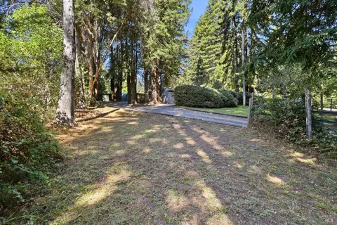 Exterior - 16960-16962 Taylor Ln, Occidental, CA 95465 photo 13 of 13